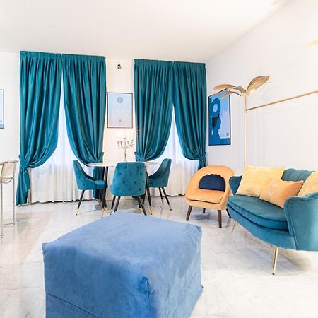 Monte Napoleone Split-Level Terrace Apartment - Top Collection 米兰 外观 照片