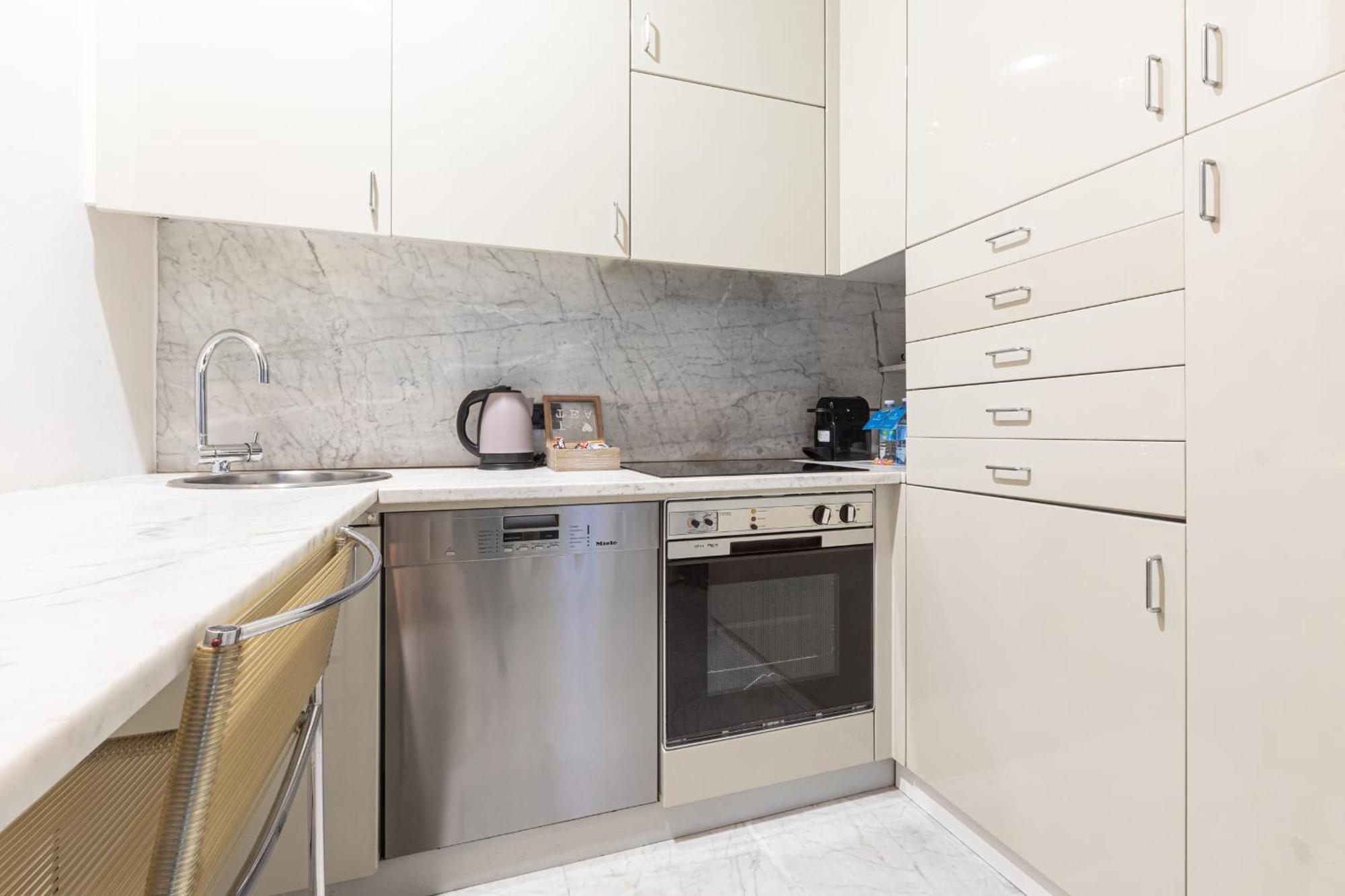 Monte Napoleone Split-Level Terrace Apartment - Top Collection 米兰 外观 照片