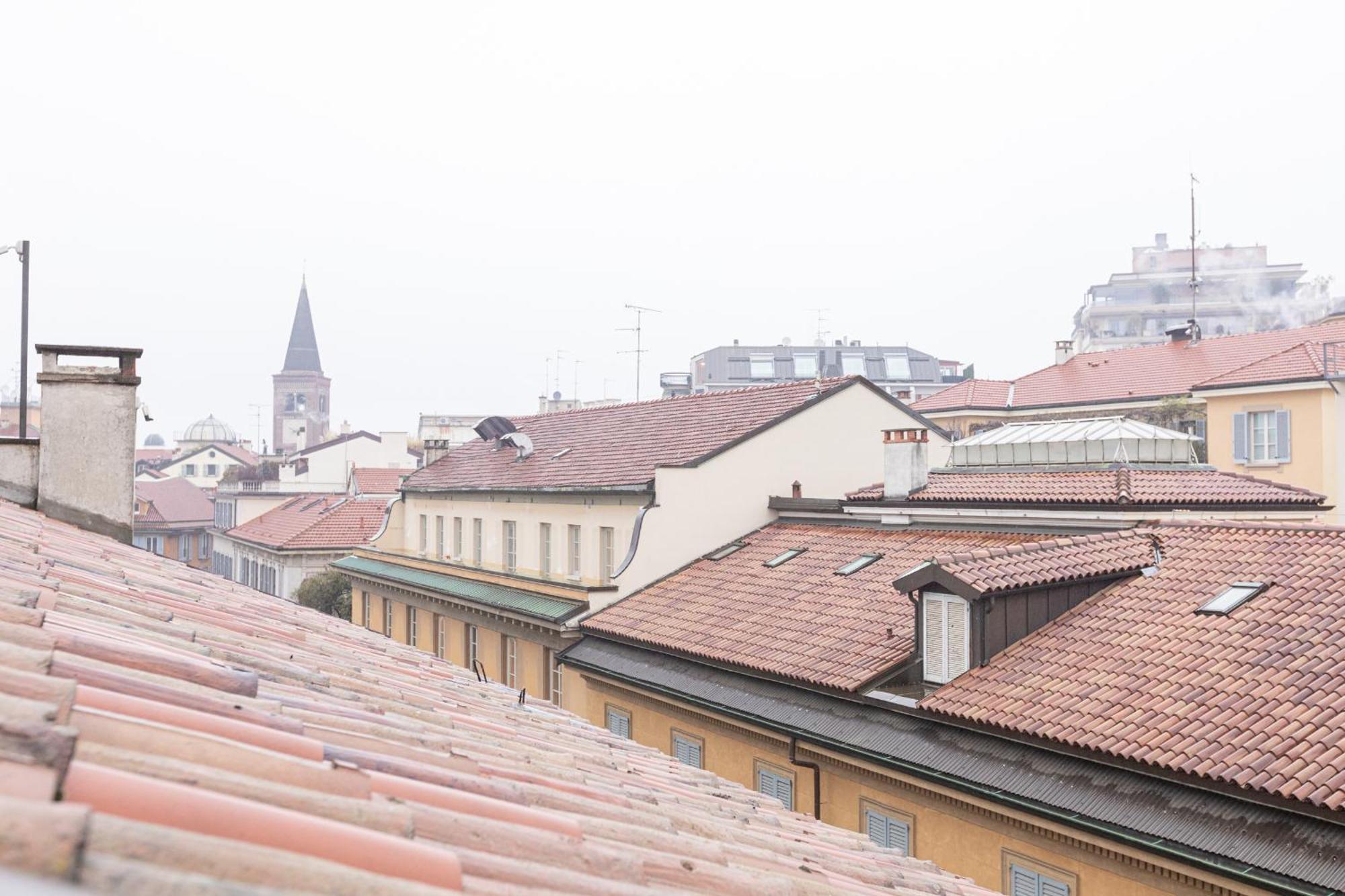 Monte Napoleone Split-Level Terrace Apartment - Top Collection 米兰 外观 照片